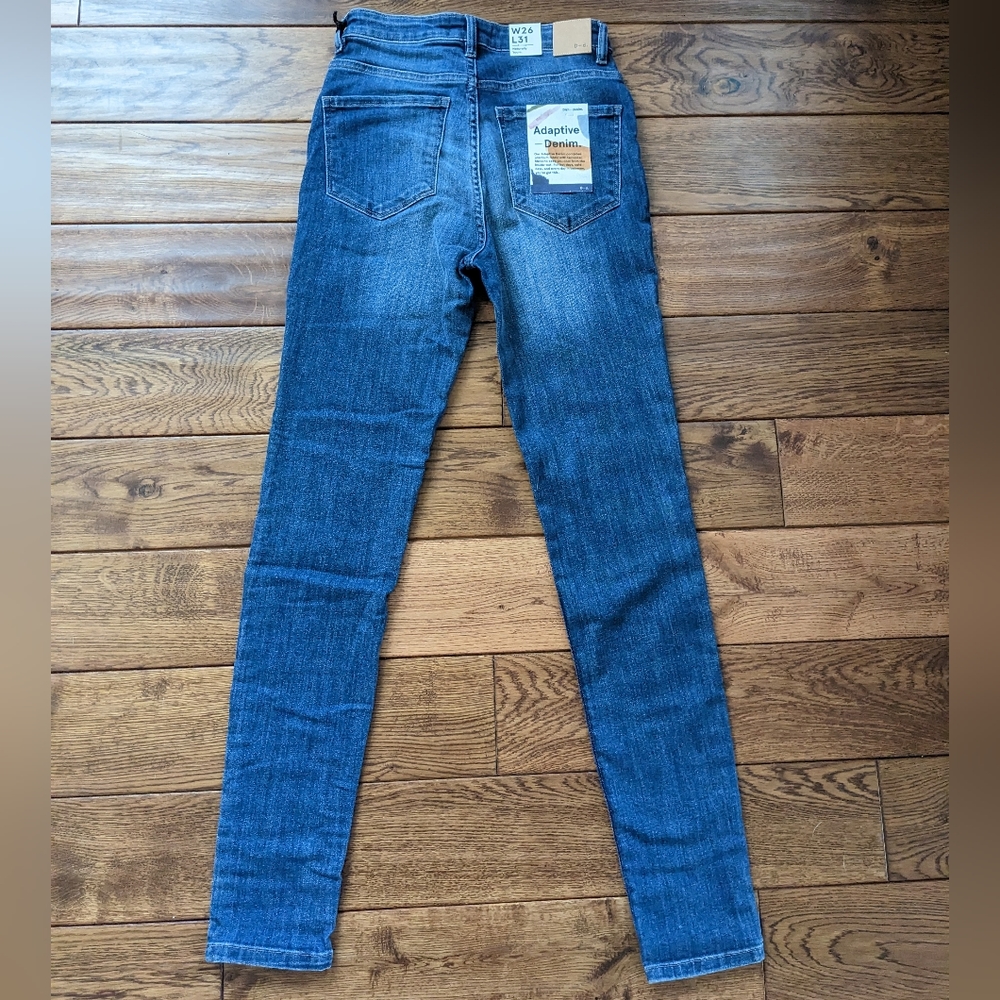 Dish Performance Denim High Rise Skinny - Picture 2 of 4